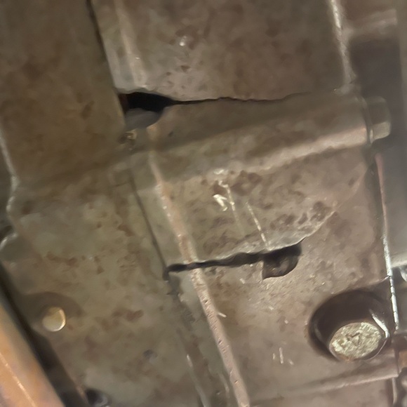 Kawasaki kx250f. It needs new bottom end crankcase and crankshaft - Picture 5 of 7